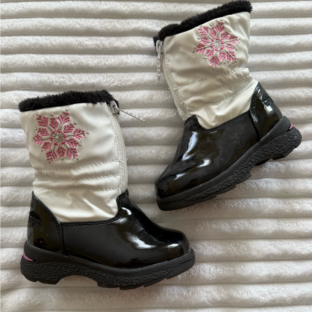 totes Black and White Kids Snow Boots